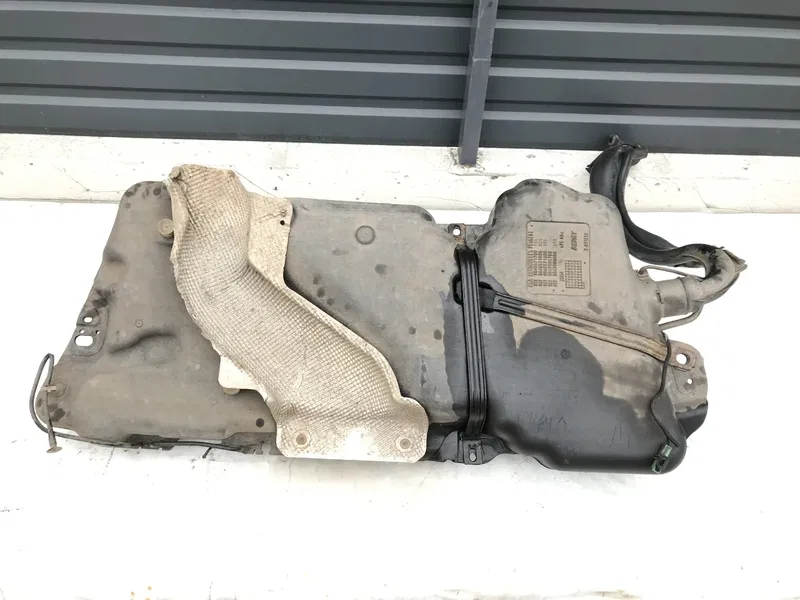 Бак паливний задній Peugeot 407 (04-11) 2.0 Дизель