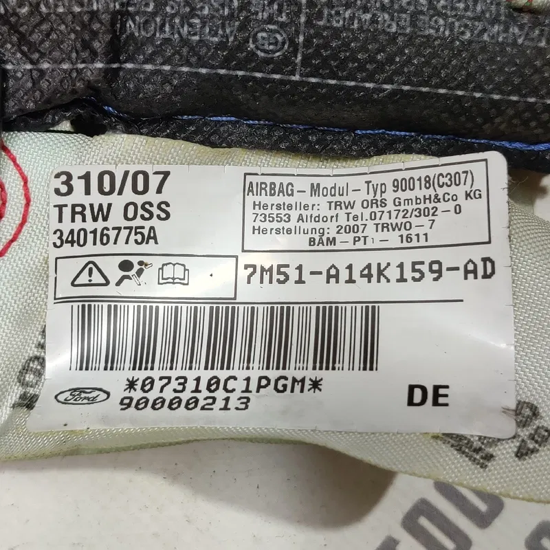Шторка ліва Ford Focus MK2 (04-11) 1.6D 7M51A14K159AD