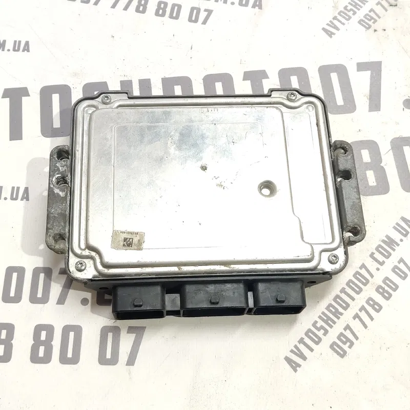 ЕБУ двигуна Ford Focus MK2 (04-11) 1.6D 8M5112A650LB