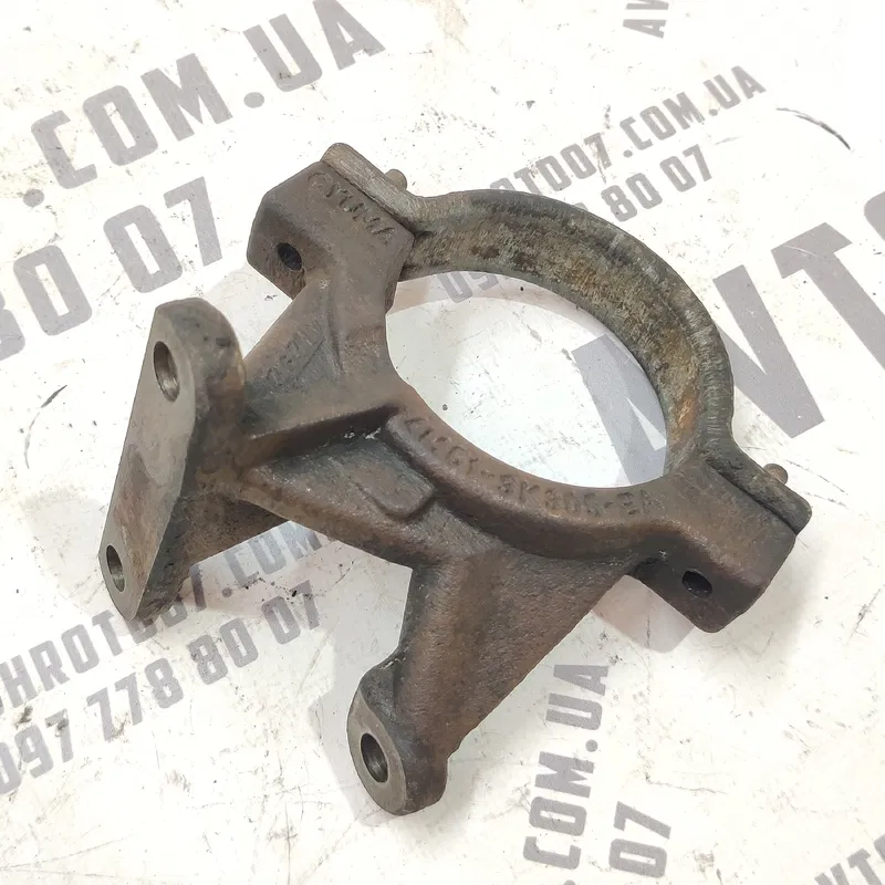 Кронштейн привода Ford Focus MK2 (04-11) 1.6 Дизель