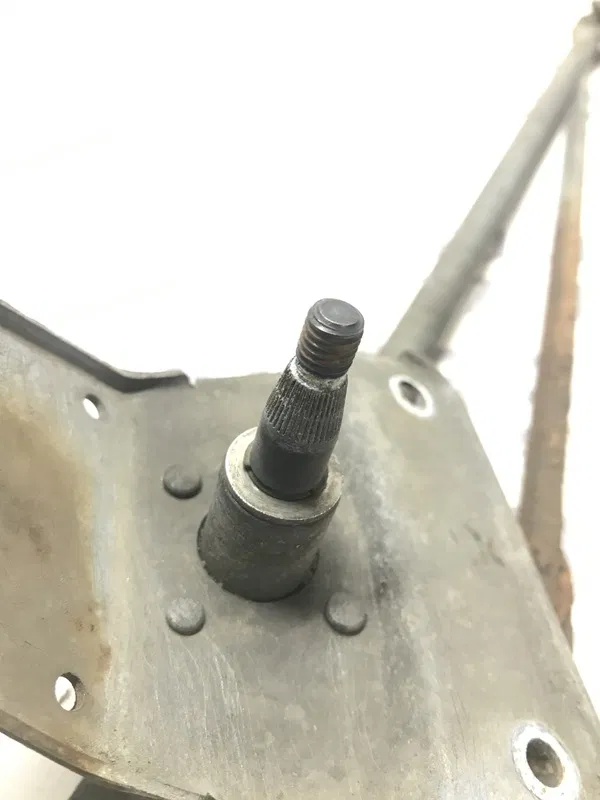 Трапеція склоочисника передня Citroen Berlingo 1 96-08 1.6D