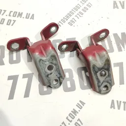 Дверна завіса передня ліва Hyundai Elantra 4 (06-11) 1.6