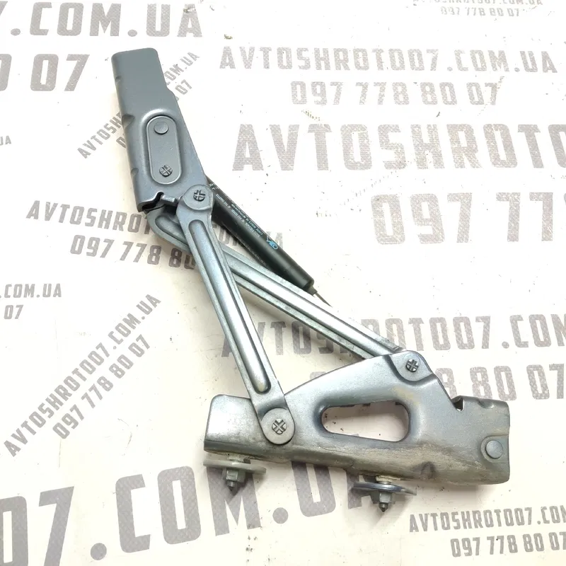 Завіса кришки багажника ліва Peugeot 407 (04-11) 2.0D