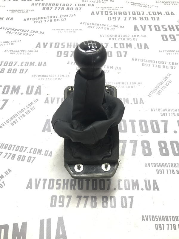 Куліса КПП Volkswagen Passat B5+ (00-05) 1.9D OEM 4b0711025