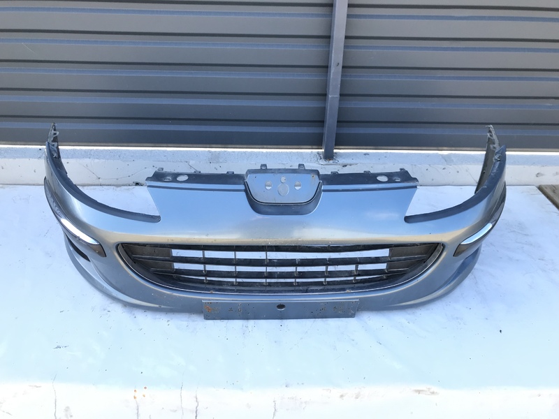 Бампер передній Peugeot 407 (04-11) 2.0 дизель RHR