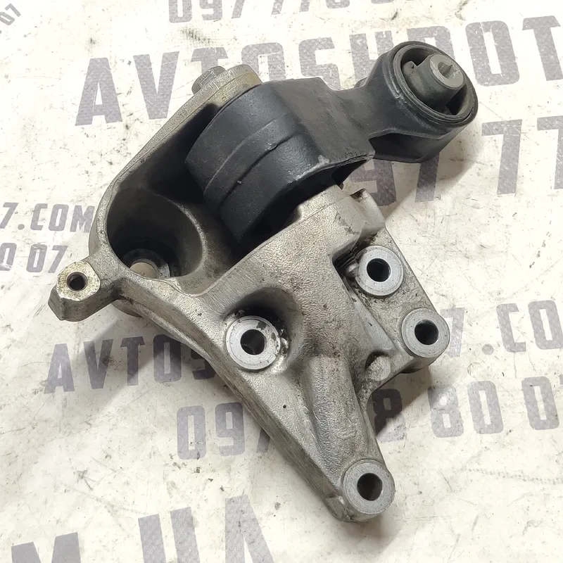 Подушка двигуна права Peugeot 407 (04-11) 2.0D 96451611
