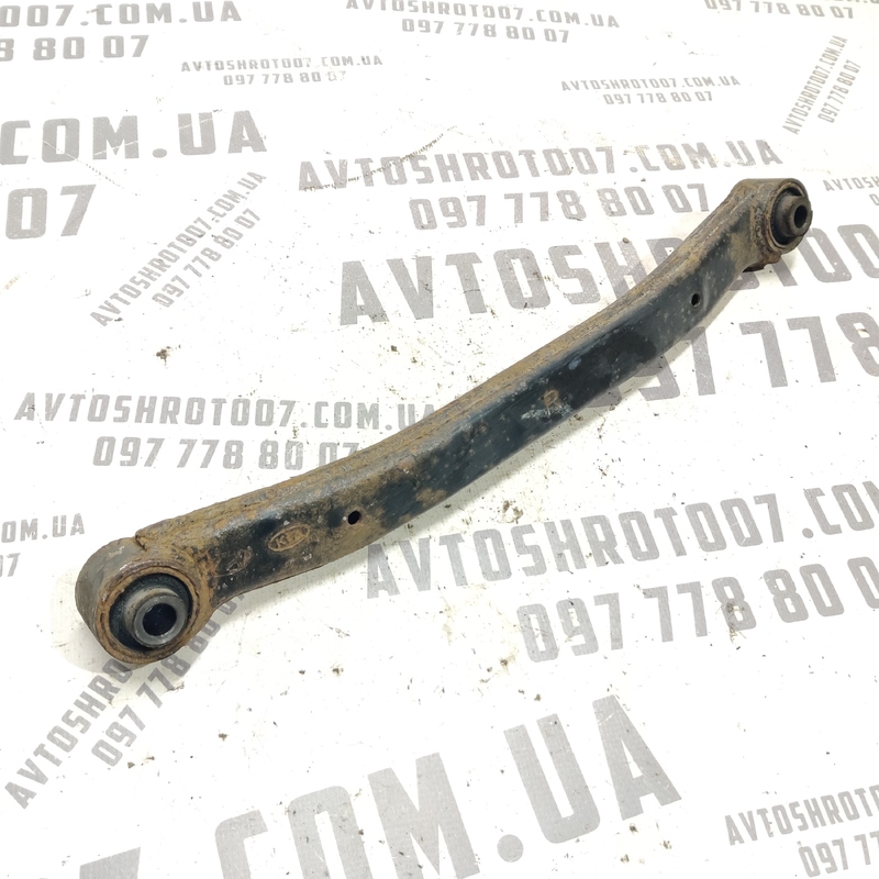Ричаг задній правий Hyundai Elantra 4 (06-11) 1.6 бенз