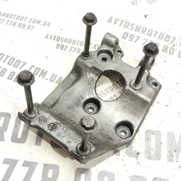 Кронштейн компресора Ford Focus MK2 (04-11) 1.6D 9646719580 фото 2