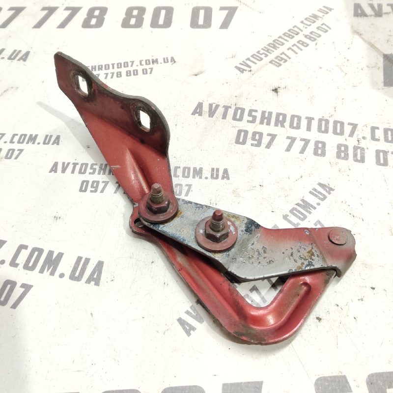 Петля капоту права Ford Focus MK2 (04-11) 1.6 Дизель