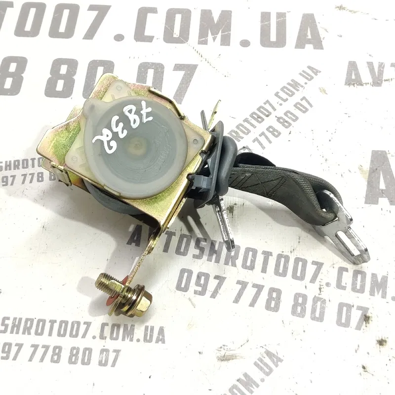 Ремінь безпеки Hyundai Elantra 3 (00-06) 1.6 зад. 898502d021