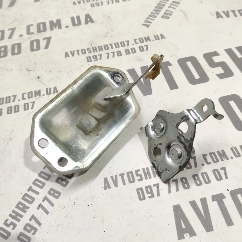 Замок кришки багажника задній Daewoo Matiz (98-15) 0.8 бенз