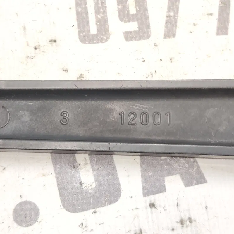 Двірник задній Nissan X-Trail T30 (01-07) 2.5 бенз