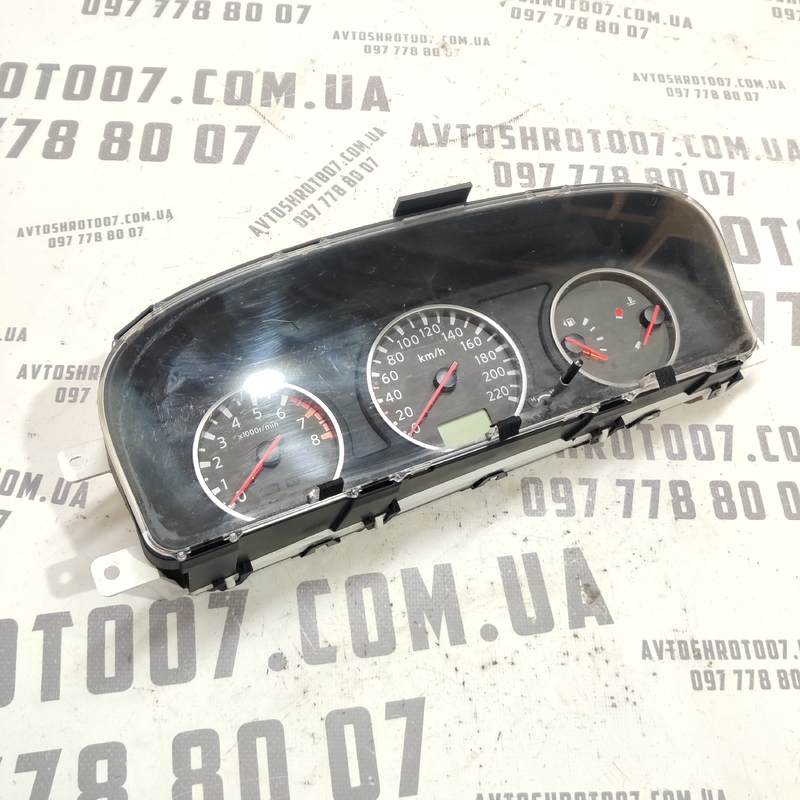Панель приладів Nissan X-Trail T30 (01-07) 2.5 бензин