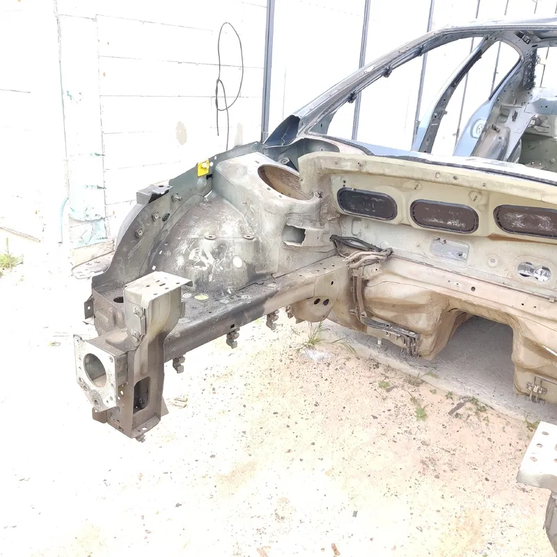 Четверть передня права Peugeot 407 (04-11) 2.0D