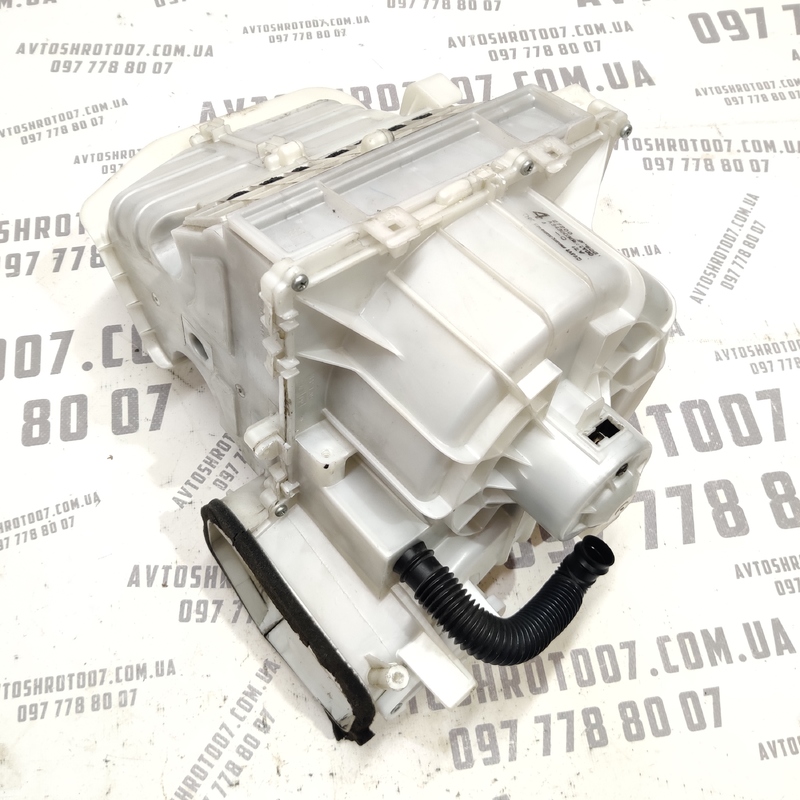 Корпус пічки Nissan X-Trail T30 (01-07) 2.5 бензин