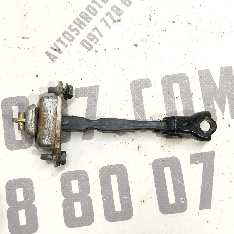 Обмежувач задніх дверей Nissan X-Trail T30 (00-07) 2.5