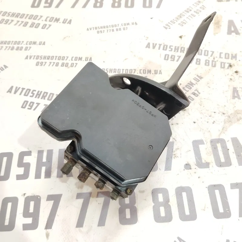 Блок АБС Nissan X-Trail T30 (01-07) 2.5 бенз B4Y080161