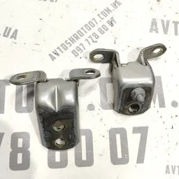 Дверна завіса Nissan X-Trail T30 (00-07) 2.5 бенз задня ліва