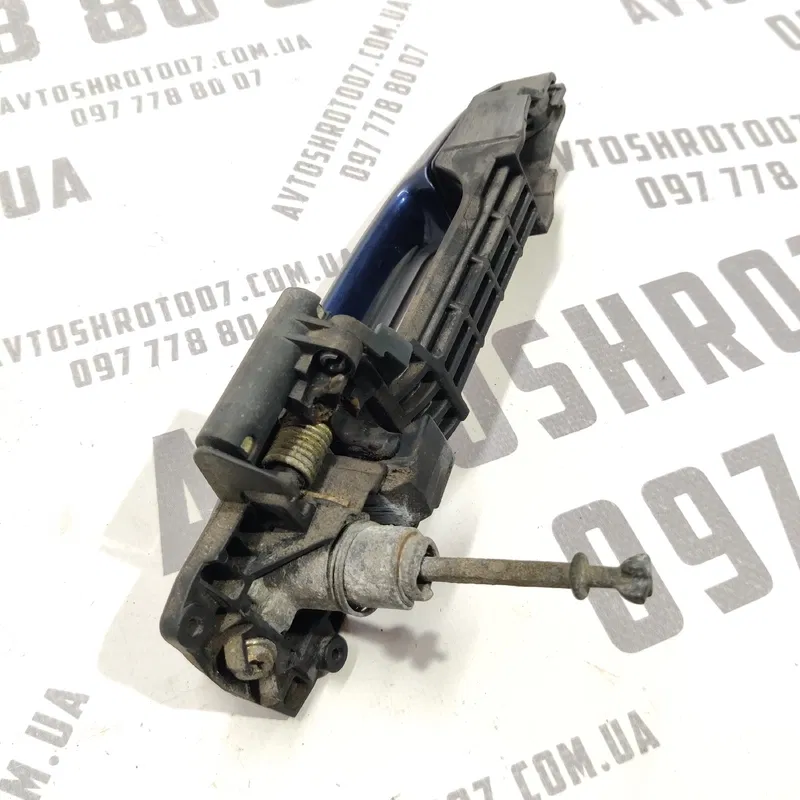 Ручка зовнішня Toyota Avensis T25 (03-08) 2.0D передня ліва