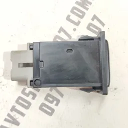 Кнопка обігріву заднього скла Toyota Avensis T25 03-08 2.0D фото 2