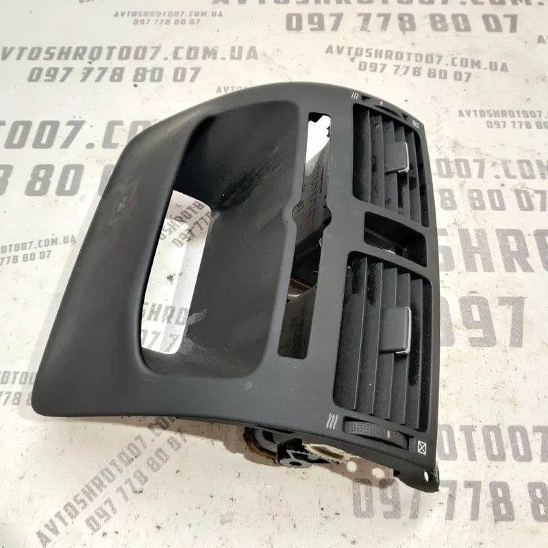 Дефлектор обдуву Toyota Avensis T25 (03-09) 2.0D 1AD