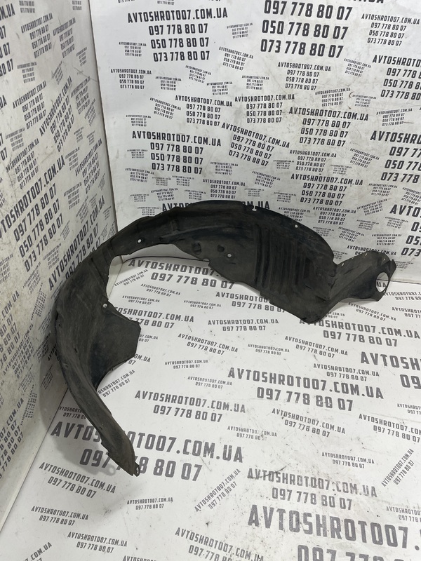 Підкрилок передній правий Mazda 6 GY (02-08) 2.0 Бензин