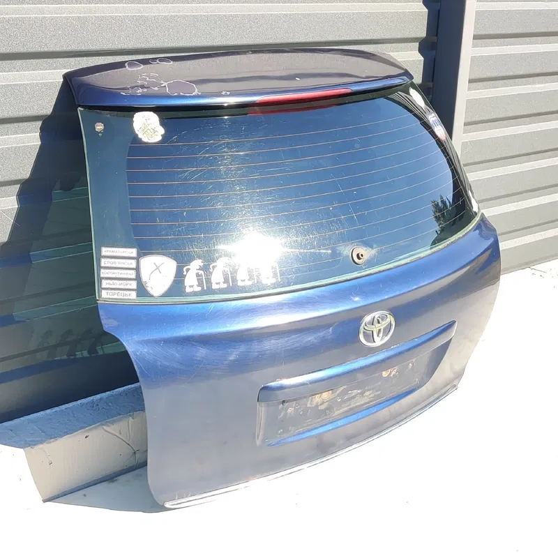 Кришка багажника Toyota Avensis T25 (03-08) 2.0 Дизель