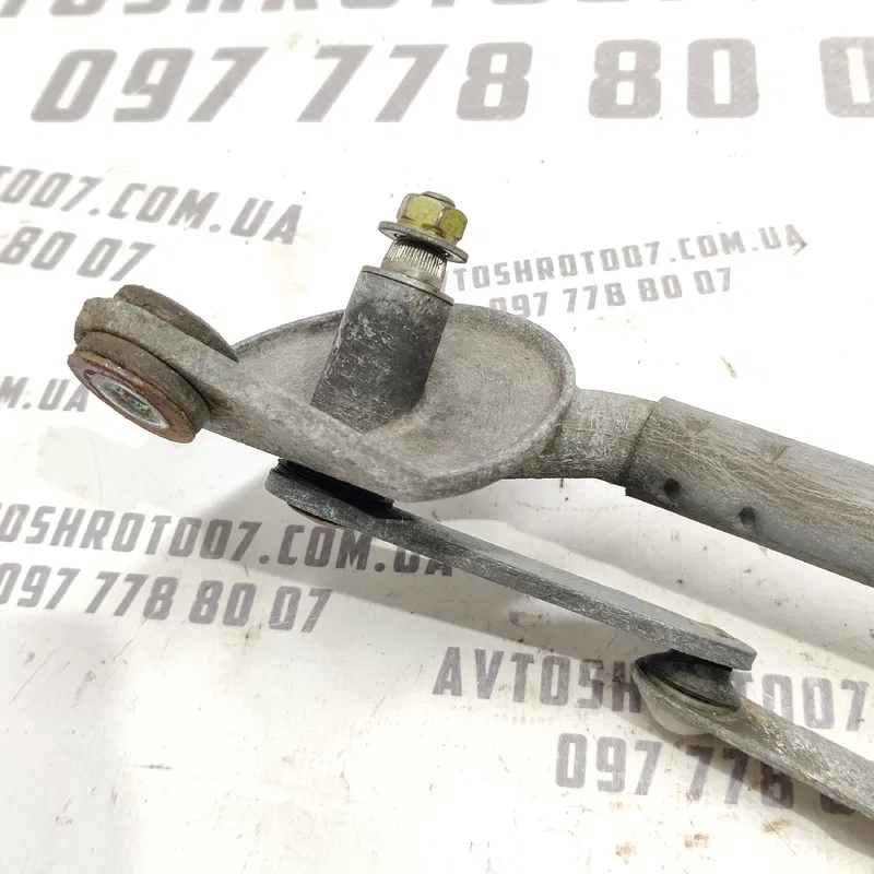 Трапеція склоочисників Toyota Avensis T25 (03-09) 2.0 Диз