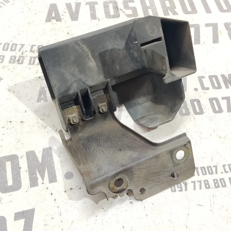 Кронштейн Mazda 6 GY (02-07) 2.0 Бензин