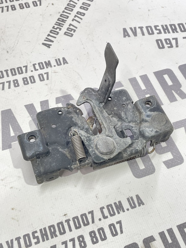 Замок капота Mazda 6 GY (02-07) 2.0 бензин
