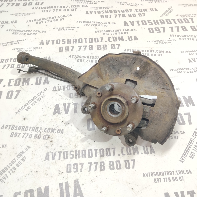 Цапфа передня ліва Mazda 6 GY (02-08) 2.0 бенз