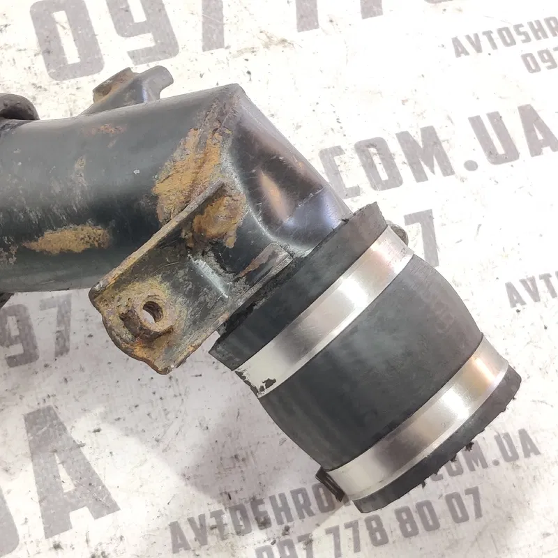 Патрубок інтеркулера Toyota Avensis T25 (03-08) 2.0D 1AD