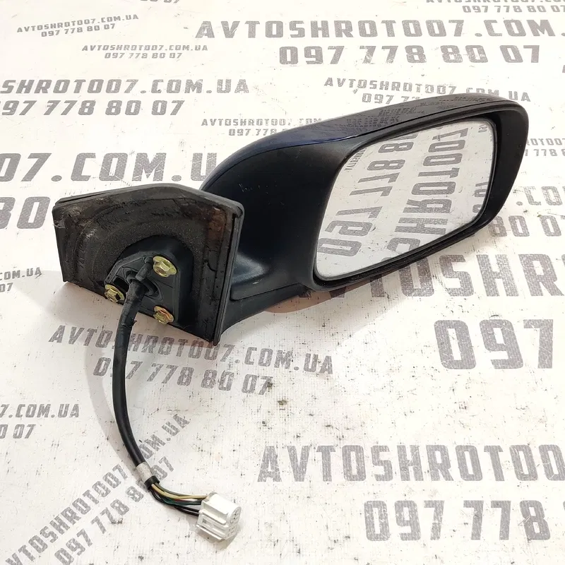 Дзеркало праве Toyota Avensis T25 (03-08) 2.0 Дизель