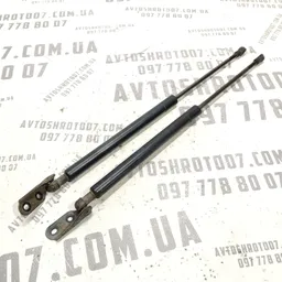 Амортизатор багажника задній Toyota Avensis T25 03-08 2.0D