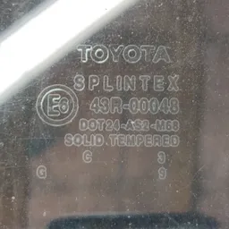 Скло дверей заднє ліве Toyota Avensis T25 (03-08) 2.0D фото 3
