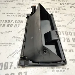 Бардачок Mazda 6 GY (2002-2007) 2.0 Бензин фото 4