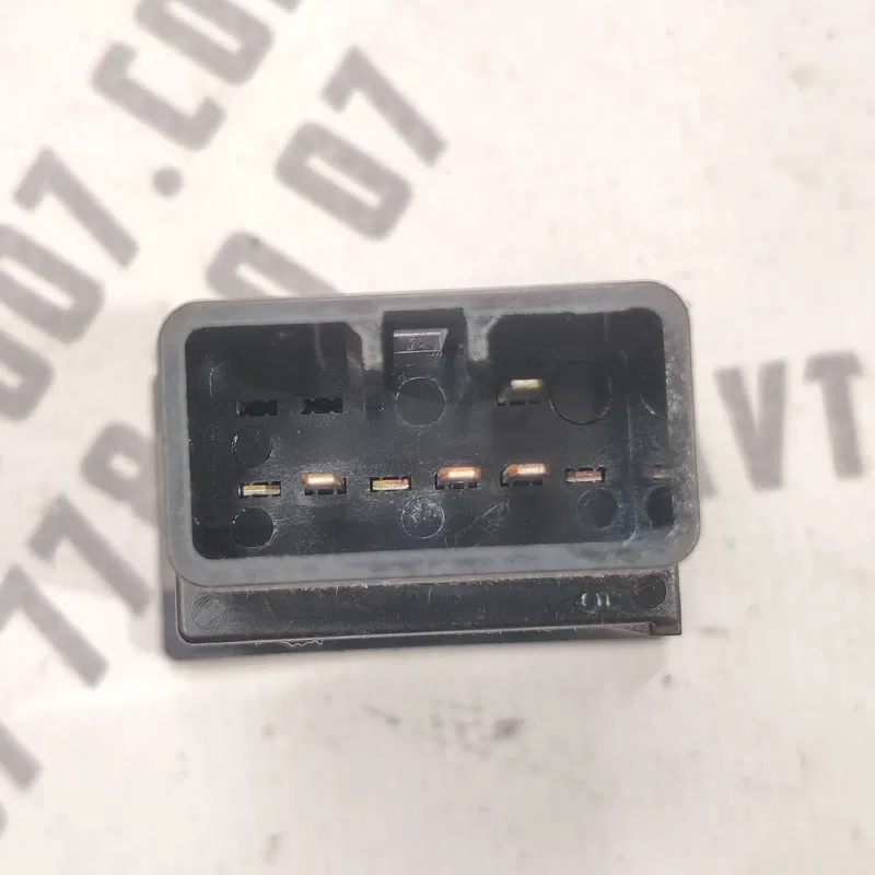 Кнопка TCS Toyota Avensis T25 (03-08) 2.0 Дизель