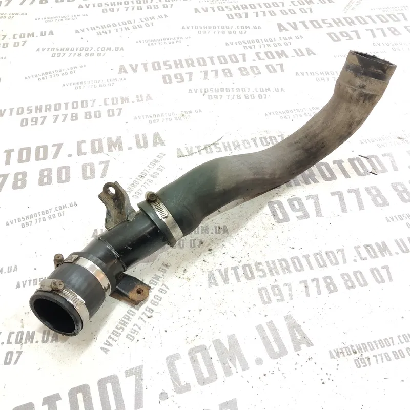 Патрубок інтеркулера Toyota Avensis T25 (03-08) 2.0D 1AD