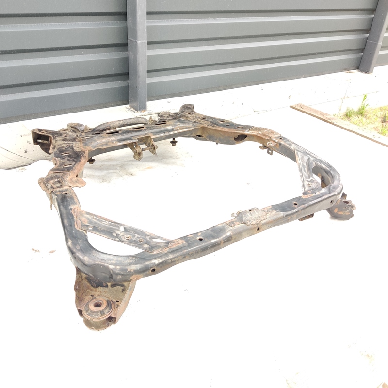 Підрамник передній Mazda 6 GY (02-07) 2.0 бензин