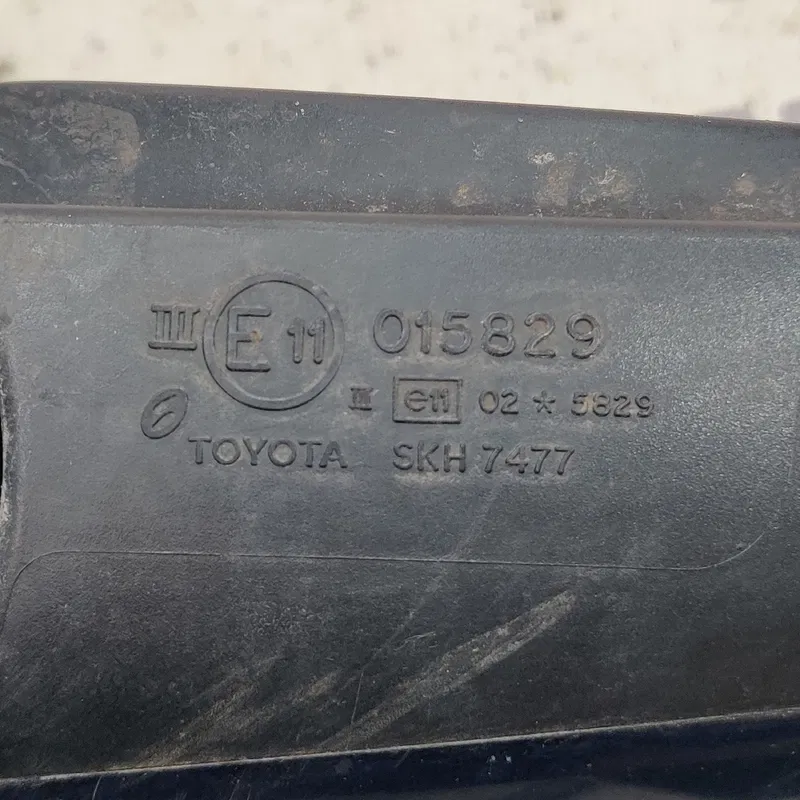 Дзеркало праве Toyota Avensis T25 (03-08) 2.0 Дизель