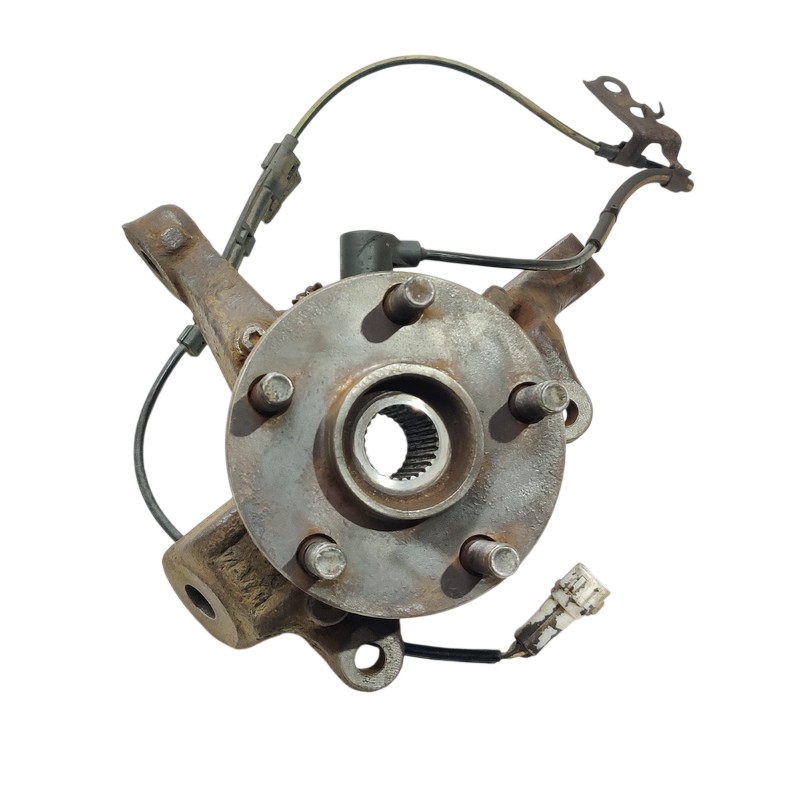 Цапфа передня права Toyota Avensis T25 (03-09) 2.0D 1AD
