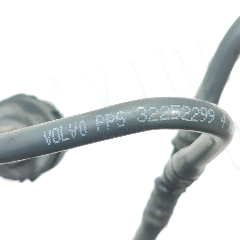 Трубка охолодження Volvo S60 III (18-24) 2.0 бенз 32252299