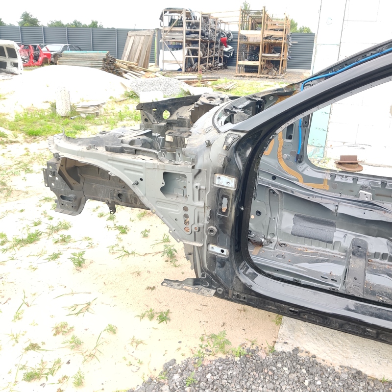 Четверть передня ліва Volvo S60 III (19-24) 2.0Б 32318538