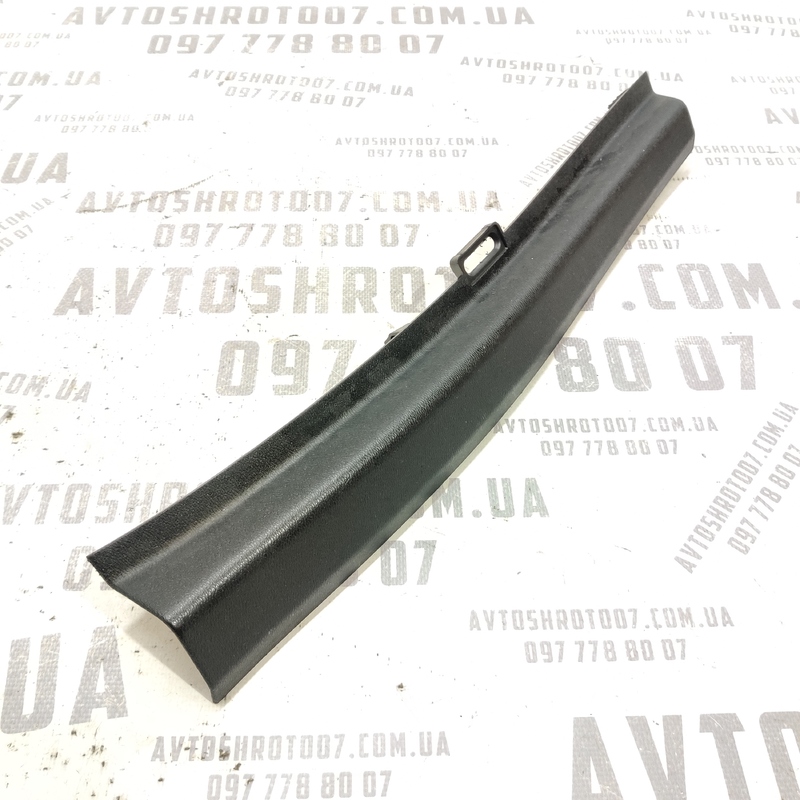 Накладка салону задня ліва Volvo S60 (19-24) 2.0Б 31479662