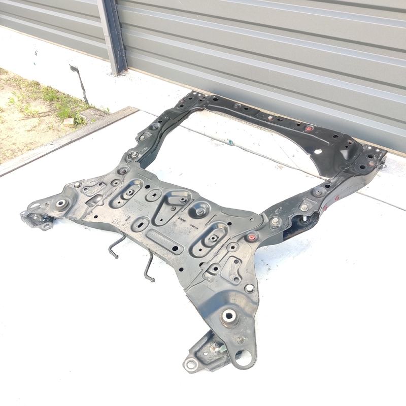 Підрамник передній Volvo S60 III (18-24) 2.0 бенз 32268633