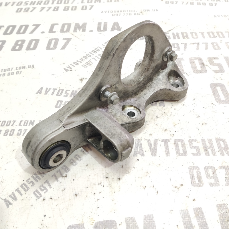 Кронштейн привода Volvo S60 III (18-24) 2.0 бенз 32222463