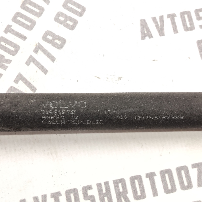 Кронштейн правий Volvo S60 III (18-24) 2.0 бенз 31651562