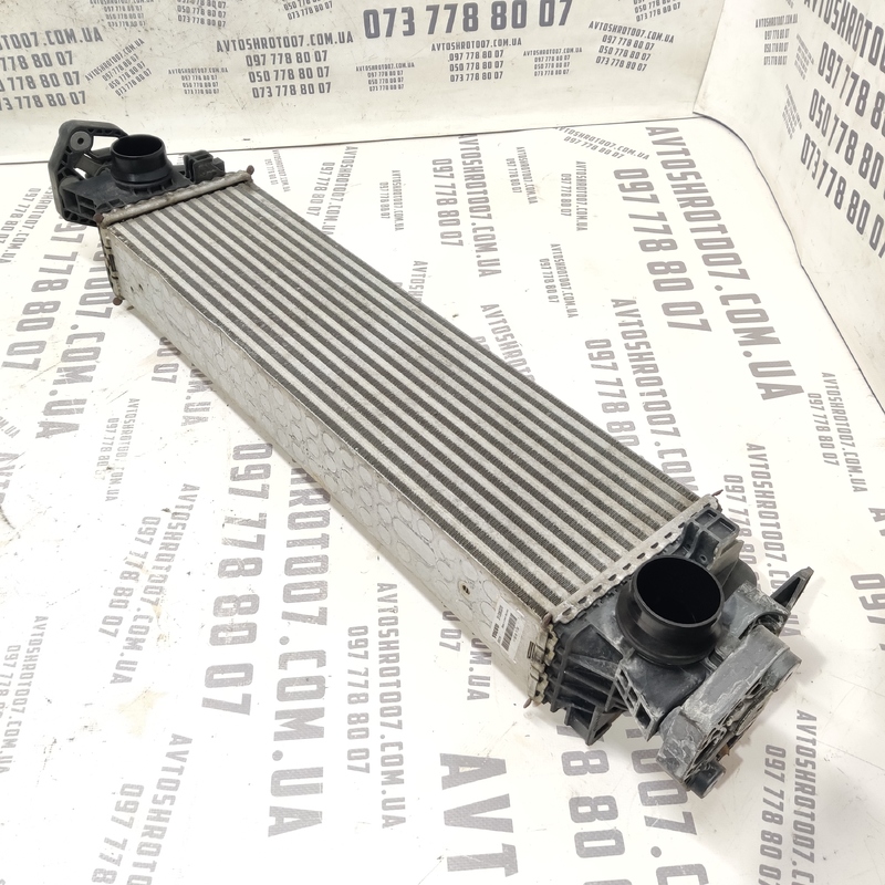Інтеркулер Volvo S60 III SPA (18-) 2.0 бензин 31338306