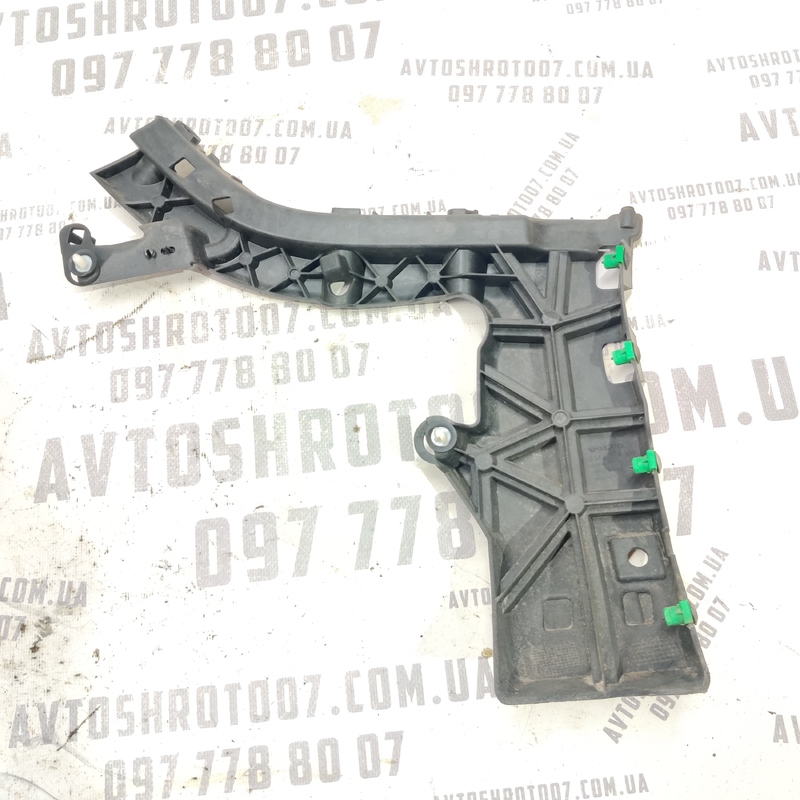Кронштейн бампера зад лів Volvo S60 III (18-) 2.0Б 31455674