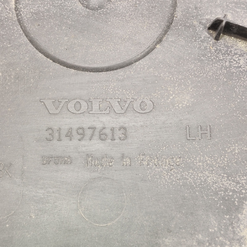 Захист днища лівий Volvo S60 III (18-24) 2.0 бенз 31497613